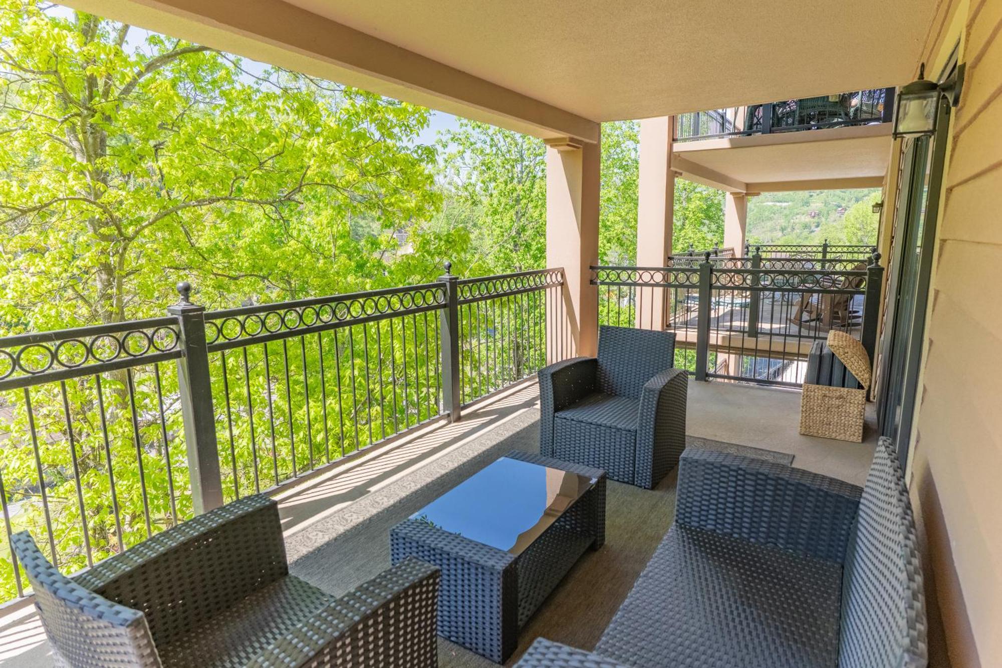 גטלינבורג Luxurious Condo, Pool, Fireplace, Hiking מראה חיצוני תמונה